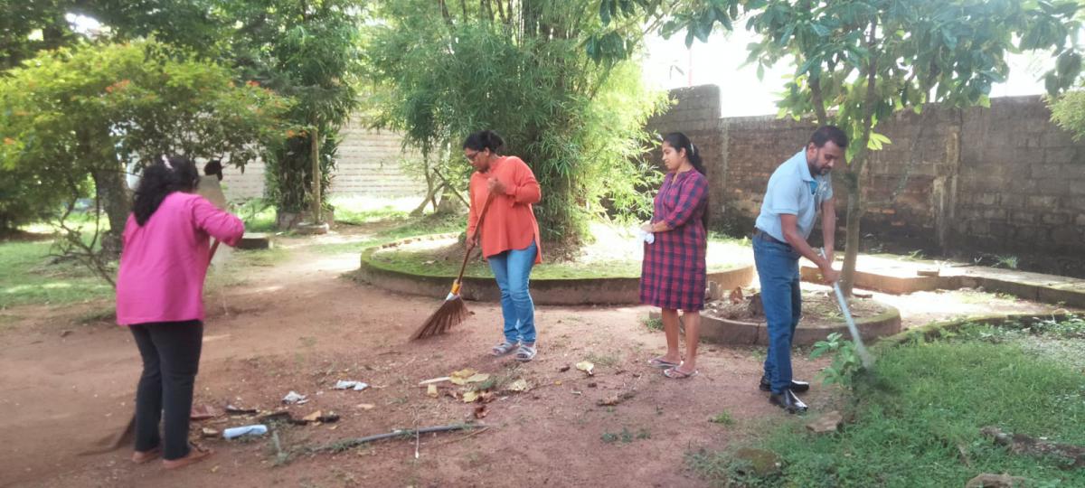 2025 ජගත් පරිසර දිනයට සමගාමිව 2025.06.06 දින කාර්යාලීය පරිශ්‍රය පිරිසිදු කිරීමේ වැඩසටහන