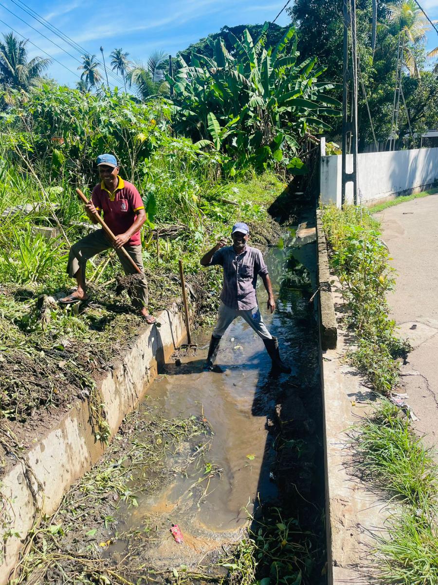 පෙරේරා පාර කාණුව පිරිසිදු කිරීම - 2024.04.16